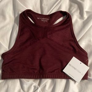 NWT Beyond Yoga Racerback Sports Bra Size Medium